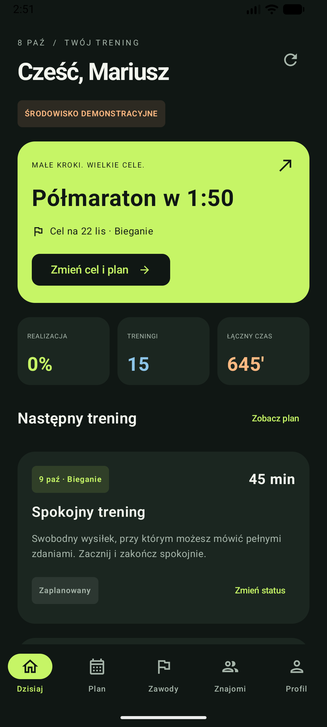 TrainLumo Android dashboard showing an example half-marathon training plan